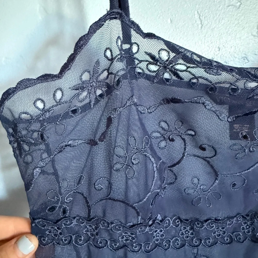 Victoria's Secret Navy Blue Lace Top - Picture 1 of 5